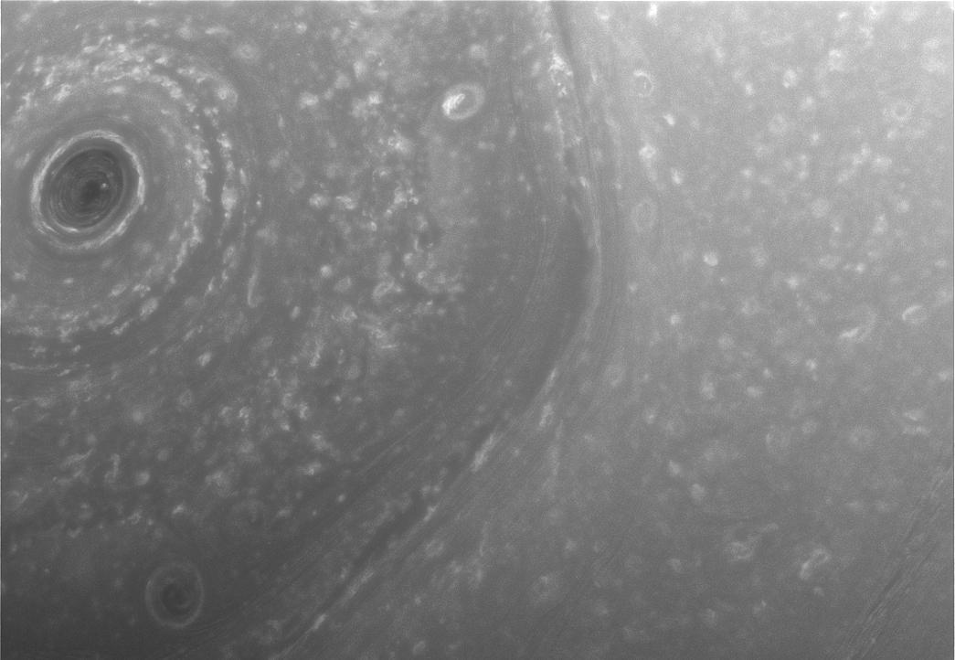 cassini-kirim-foto-dari-saturnus
