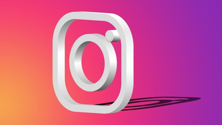 6 Juta Akun Instagram Dibobol, Foto Syur Artis Bertebaran di Medsos