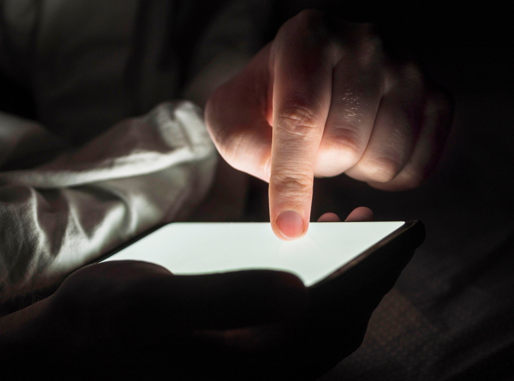 Tips Melindungi Smartphone