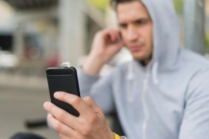 Aplikasi Tanpa Izin Bisa Curi Isi Layar Ponsel Android