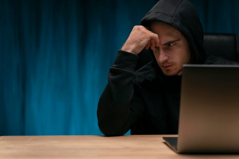 Penipuan Canggih! Waspada Malware Pencuri Data NFC