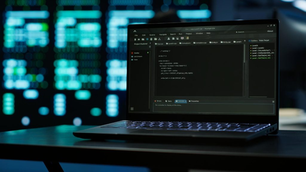 Strategi Menangkal Ancaman Lintas Platform