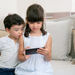 Bahaya Dunia Platform Obrolan