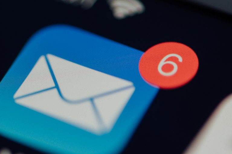Kenapa Email Phising Berbeda