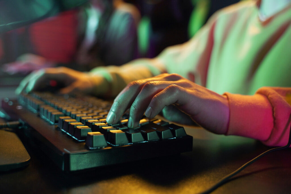 Serangan Siber Hands on Keyboard