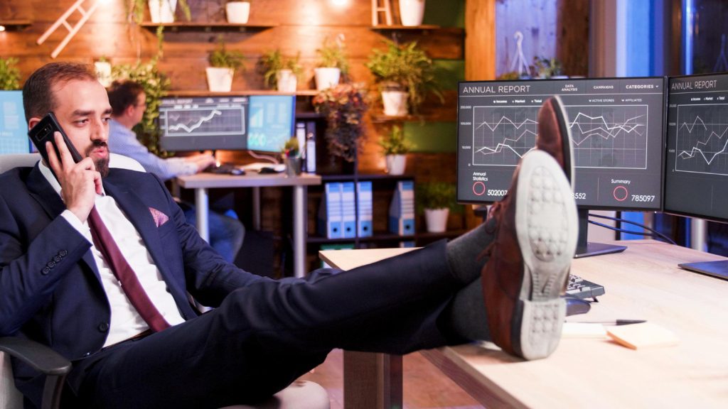 Investor Saham Dibidik Para Peretas