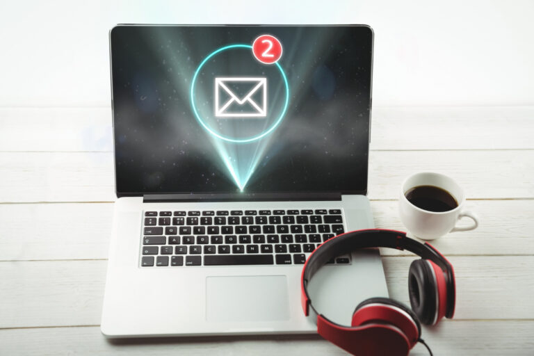 Email Phising Berbasis Percakapan