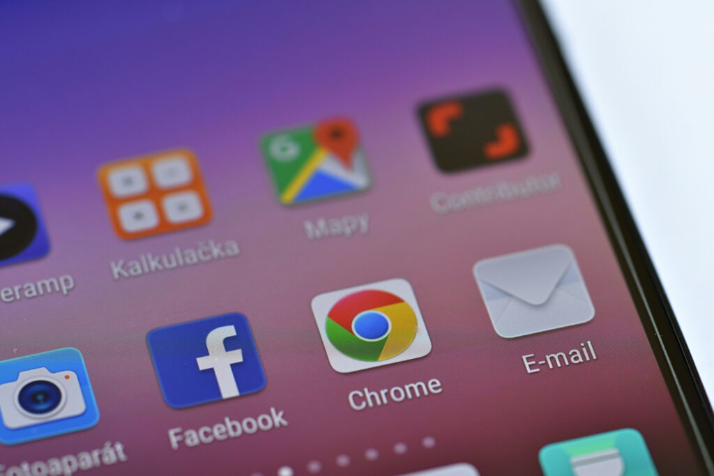 OxygenOS Berikan Akses Root Tanpa Izin