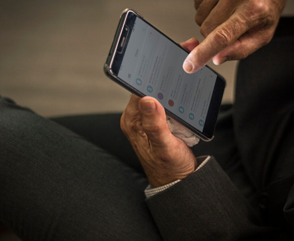 Modus Penipuan Seluler & Tips Melindungi Diri