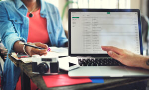 Tipuan Email Logistik